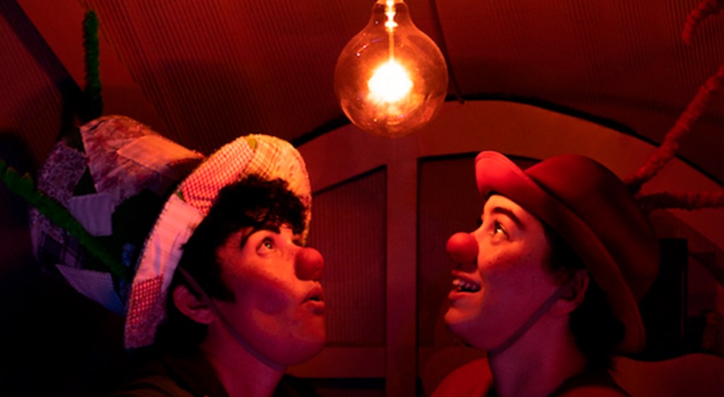 "La cigarra y la hormiga de tela y cartón" La Murga Teatro en Calasparra